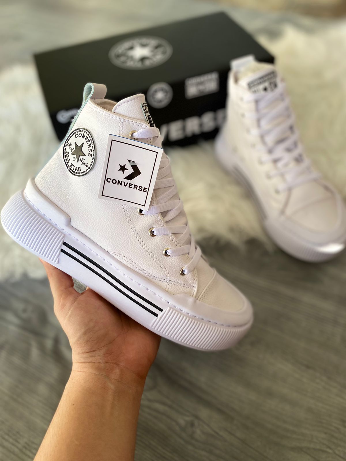 CONVERSE DE DAMA