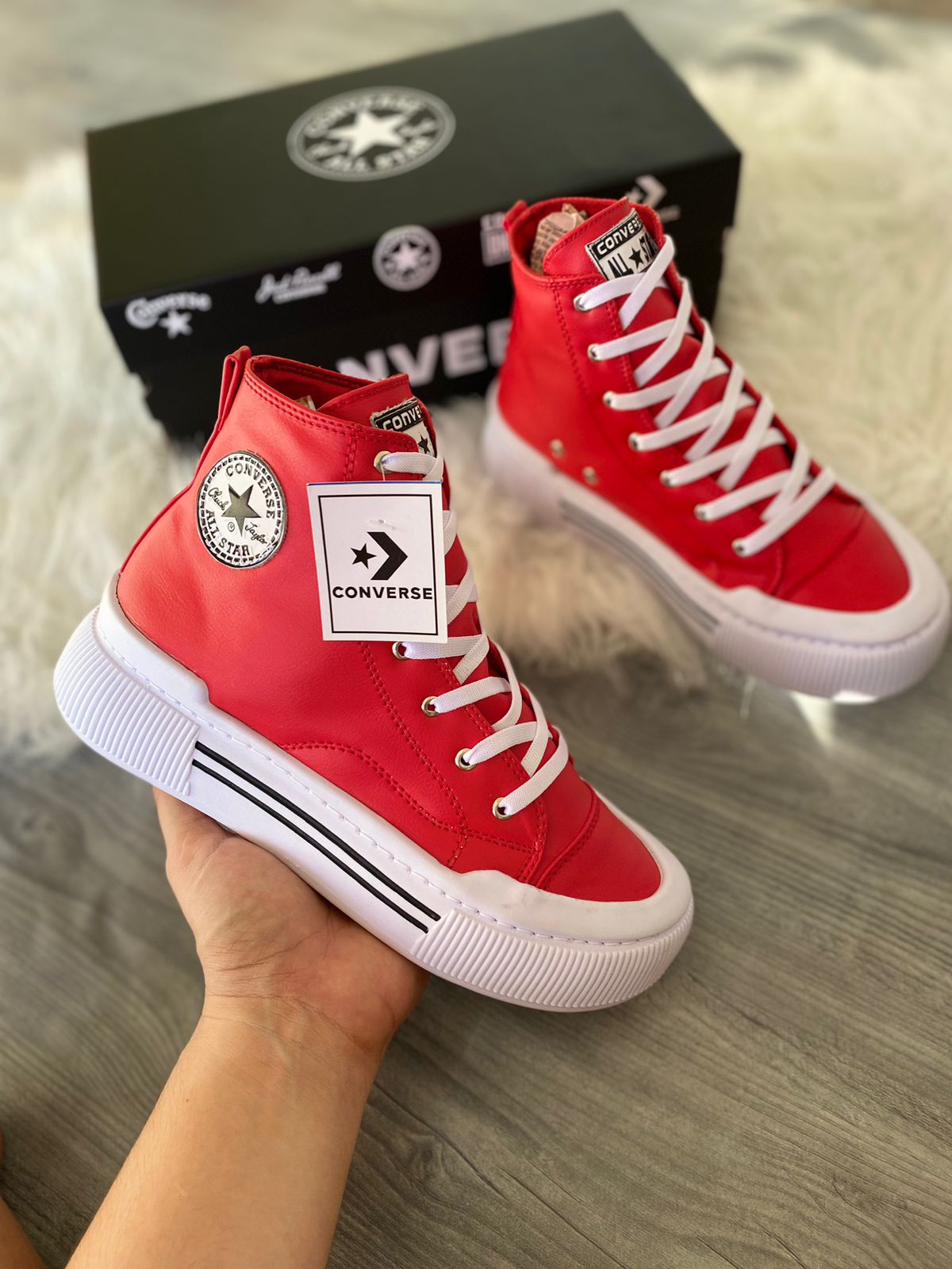 CONVERSE DE DAMA